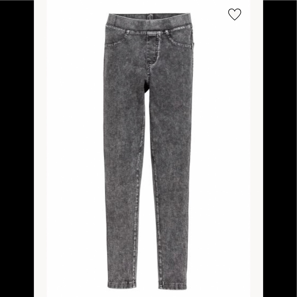 NWT✨ H&M Black Washed Out Skinny Treggings/Pants